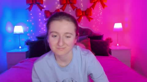 camilladreamer online show from March 18, 9:20 pm