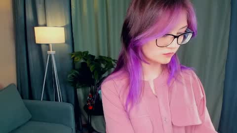 Emily online show from April 2, 4:15 pm