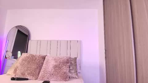 Camille Lynn online show from March 9, 2:15 am