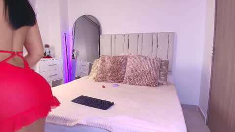 Camille Lynn online show from March 8, 2:04 am