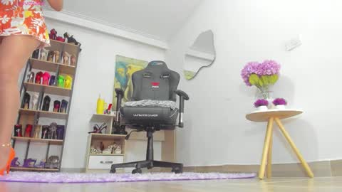 camillevega_01 online show from December 13, 10:05 pm