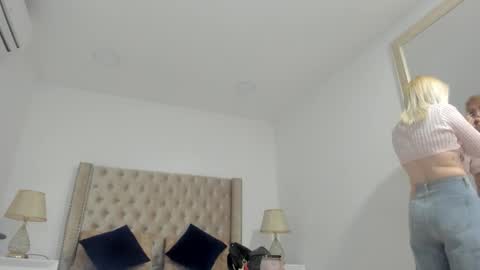 Candie  online show from December 13, 7:53 pm