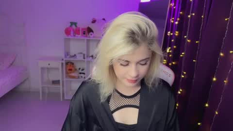 You can call me HH online show from November 17, 6:30 pm