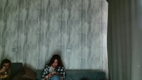 candymini online show from March 27, 7:10 am