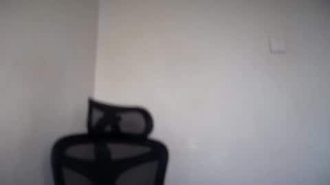 Emma online show from December 18, 7:13 am