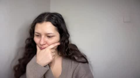 Emma online show from February 2, 5:39 am