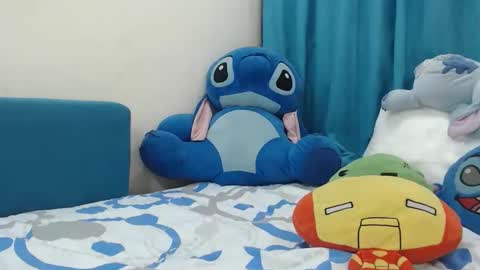      ing  online show from April 15, 1:17 am