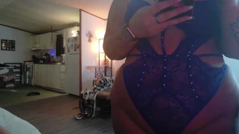 caramel_marshmallow online show from October 21, 7:56 am