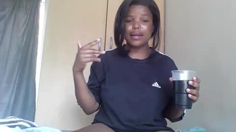 fifi online show from February 9, 2:08 pm