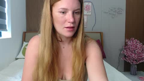 Lana online show from April 2, 3:59 am