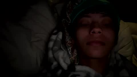 carebearx215 online show from October 12, 9:23 am