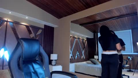 Snapshot of carina_rossi chatting on February 11, 11:31 am Carina online show from February 11, 11:31 am