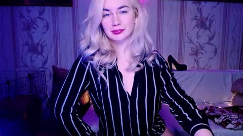 Carin online show from February 9, 4:26 am