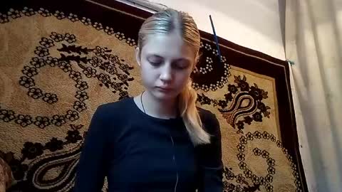 Kira online show from April 28, 2:27 am