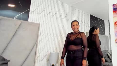 carlahale online show from April 11, 11:25 am