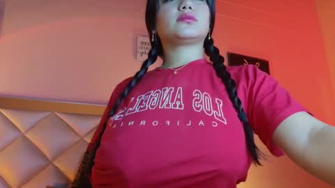 Carolina   online show from January 3, 8:10 am