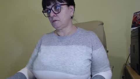 CarolineDream  online show from October 20, 5:10 am