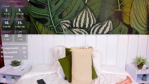   online show from March 29, 12:20 am