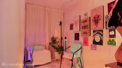 Snapshot of carolinerousev chatting on January 3, 1:38 am carol online show from January 3, 1:38 am