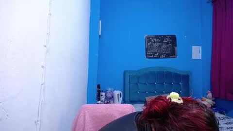 Carolinhe  online show from February 20, 3:35 pm