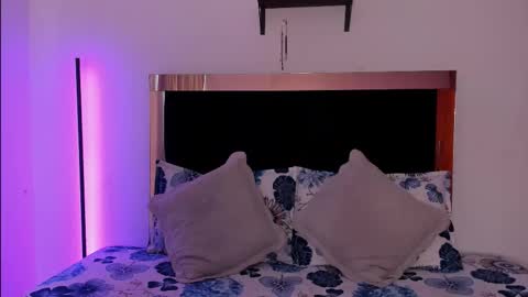 Caro  online show from February 20, 8:20 pm