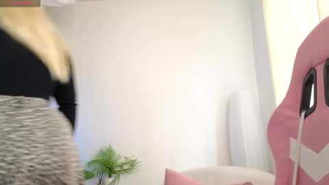 Casey Robbins online show from November 10, 8:09 am