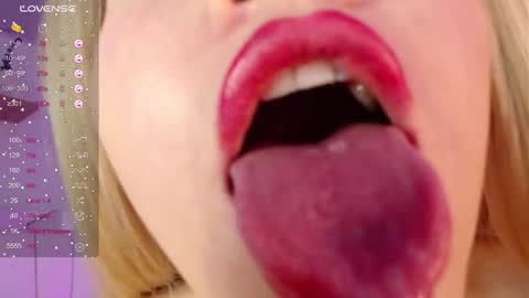 Cassandra online show from October 15, 12:52 pm