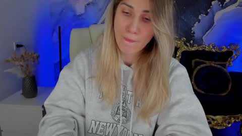 Lena online show from February 11, 7:54 am