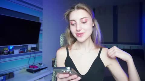 Seductress Cassia  FINDOM AND SADISM  NO NUDE online show from September 20, 6:50 pm