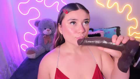 Snapshot of cassiebigass_ chatting on September 25, 3:55 pm Bela igzaii9r online show from September 25, 3:55 pm