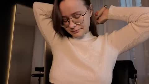 assie online show from November 13, 12:37 pm