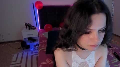 Snapshot of cassieevanss chatting on February 10, 6:53 am Cassie online show from February 10, 6:53 am
