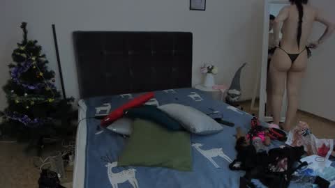 Snapshot of cassieevanss chatting on January 4, 6:30 am Cassie online show from January 4, 6:30 am