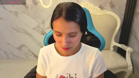 cataleya23_a online show from April 13, 7:58 pm