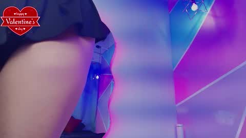 Catalina online show from February 15, 8:19 pm