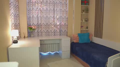 Kate online show from February 15, 7:51 am