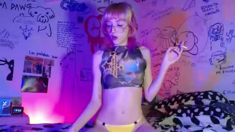 Snapshot of catkief420 chatting on February 26, 2:52 am Cat online show from February 26, 2:52 am