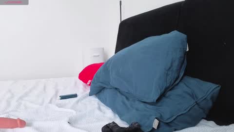 Folow my instagram cuteback7272 and onlyfans cbhotblonde1 online show from November 5, 9:36 am