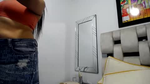 ceci online show from January 19, 3:14 am