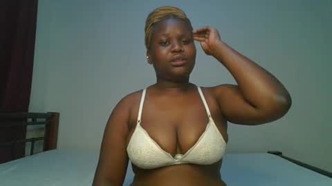 ceepretty25 online show from February 18, 9:41 am