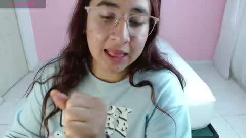 celeste817631 online show from July 29, 5:24 pm