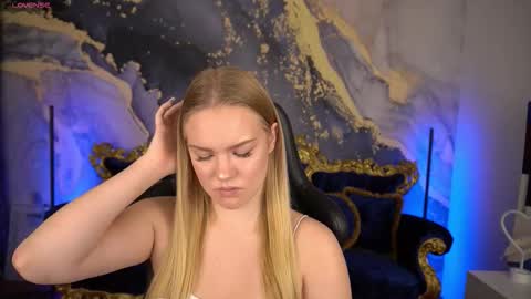 celestenoirr online show from November 4, 7:35 am