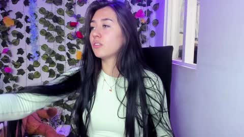 Snapshot of celestinepurple chatting on January 5, 6:24 pm Celestineeeeee online show from January 5, 6:24 pm