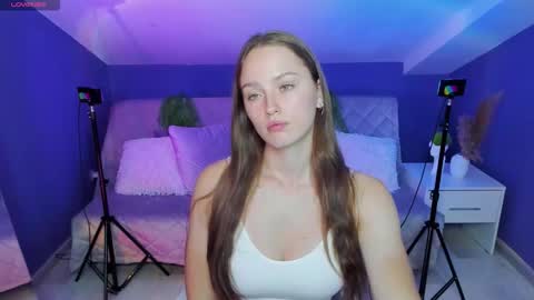 Snapshot of celinecharm_ chatting on October 14, 2:08 pm elin online show from October 14, 2:08 pm