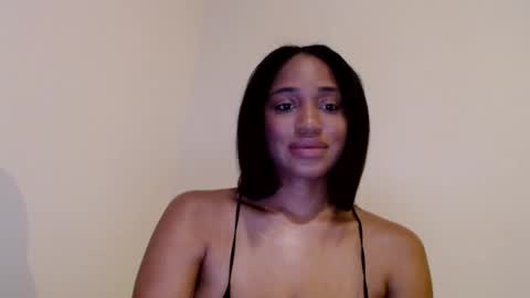 Snapshot of celinecostas chatting on February 9, 11:57 pm Celine Costas online show from February 9, 11:57 pm
