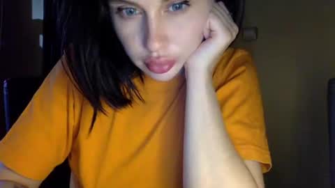 Eva online show from April 7, 8:22 pm