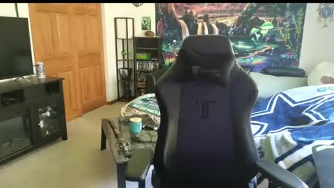 Marie online show from April 21, 3:08 pm