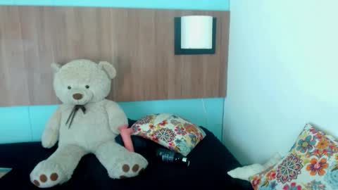 C H A N N E L online show from February 8, 10:01 pm