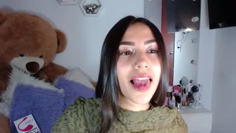 Isabella online show from January 8, 7:03 am