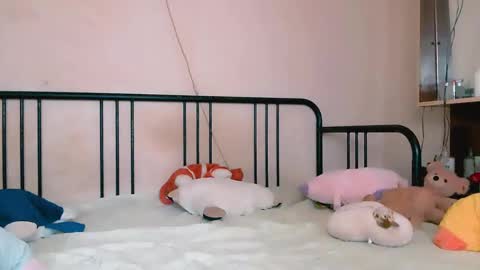 Snapshot of chantal__cc chatting on March 8, 3:22 pm chantal__cc online show from March 8, 3:22 pm